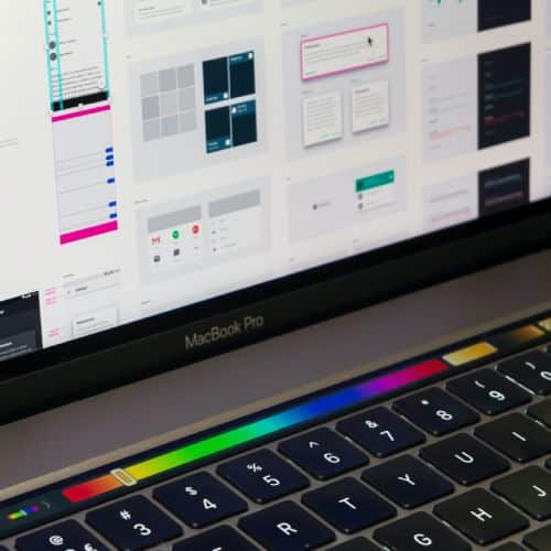 Flutter Team spricht mit einem Kunden über UI Elemente
