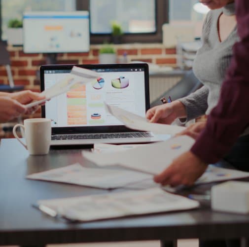 Performance Marketing Agentur im Gespräch mit dem Kunden