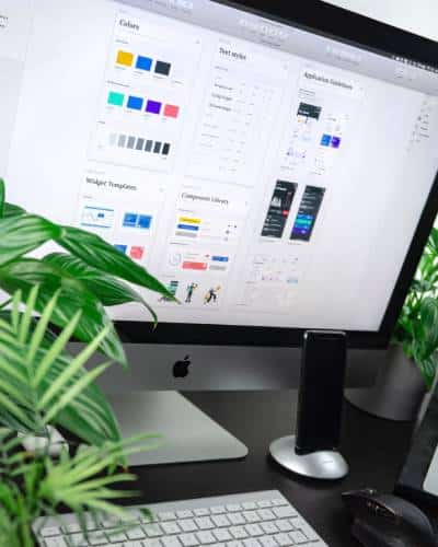 Team von der Shopify Agentur plant das UI Design vom Shopify Shop